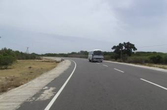 drive on A-32 Northern coastal Highway which is one of the most elegant land routes (The Mannar-Jaffna road highway to Jaffna via Sangupiddy Bridge ) Rights AAN 